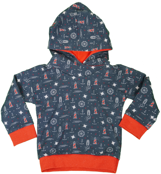 Kapuzenpullover mit maritimen Figuren