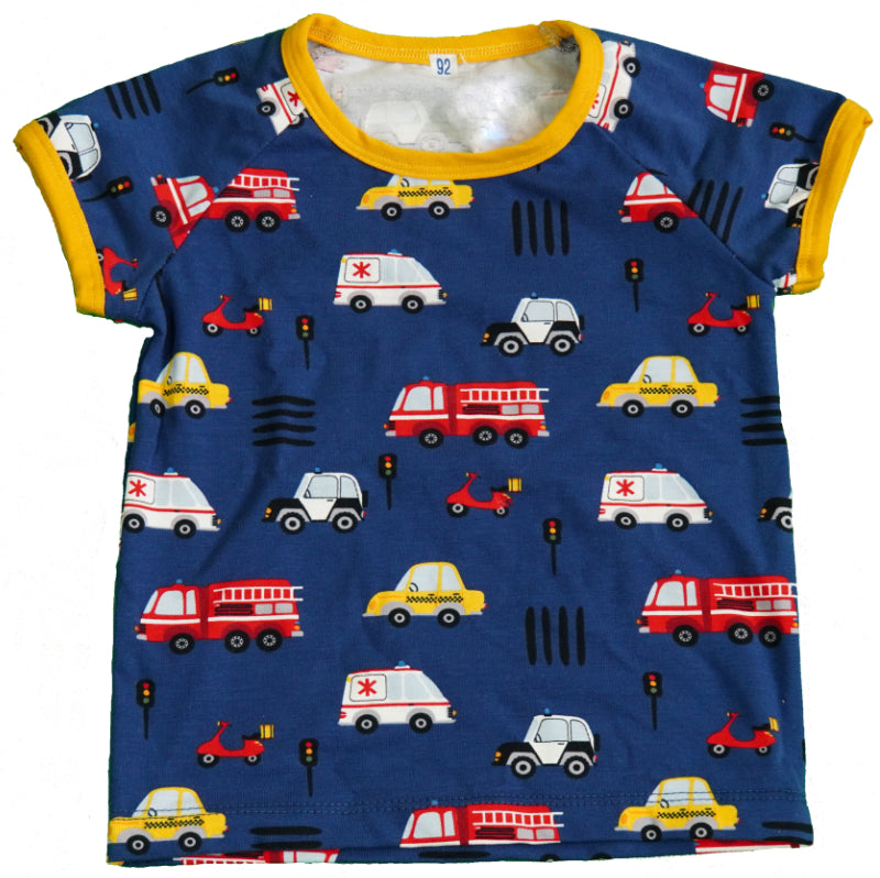 Shirt mit Rettungsfahrzeugen