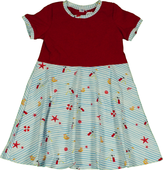 Sommerröckli mit rotem Oberteil