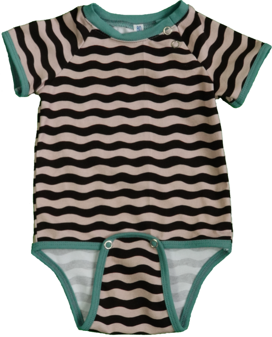 Body mit Streifen