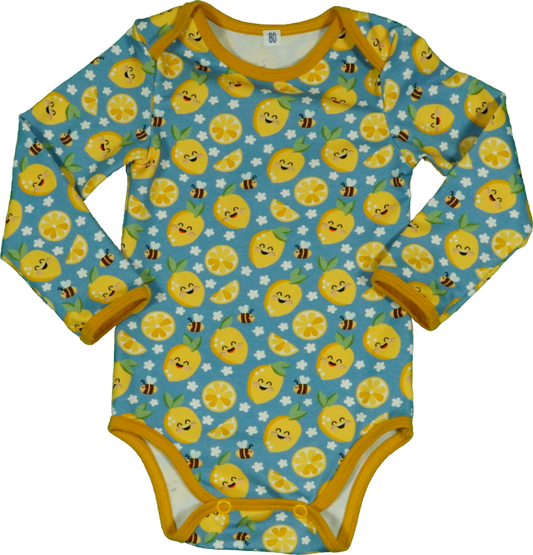 Body mit lachenden Zitronen